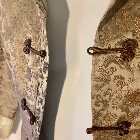 100% Silk Gold Asian Inspired S Coat w/ Faux Fur - Picture 3 of 9